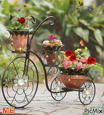 Soft wind blowingLeaves murmurTheir sweet pleasure ~