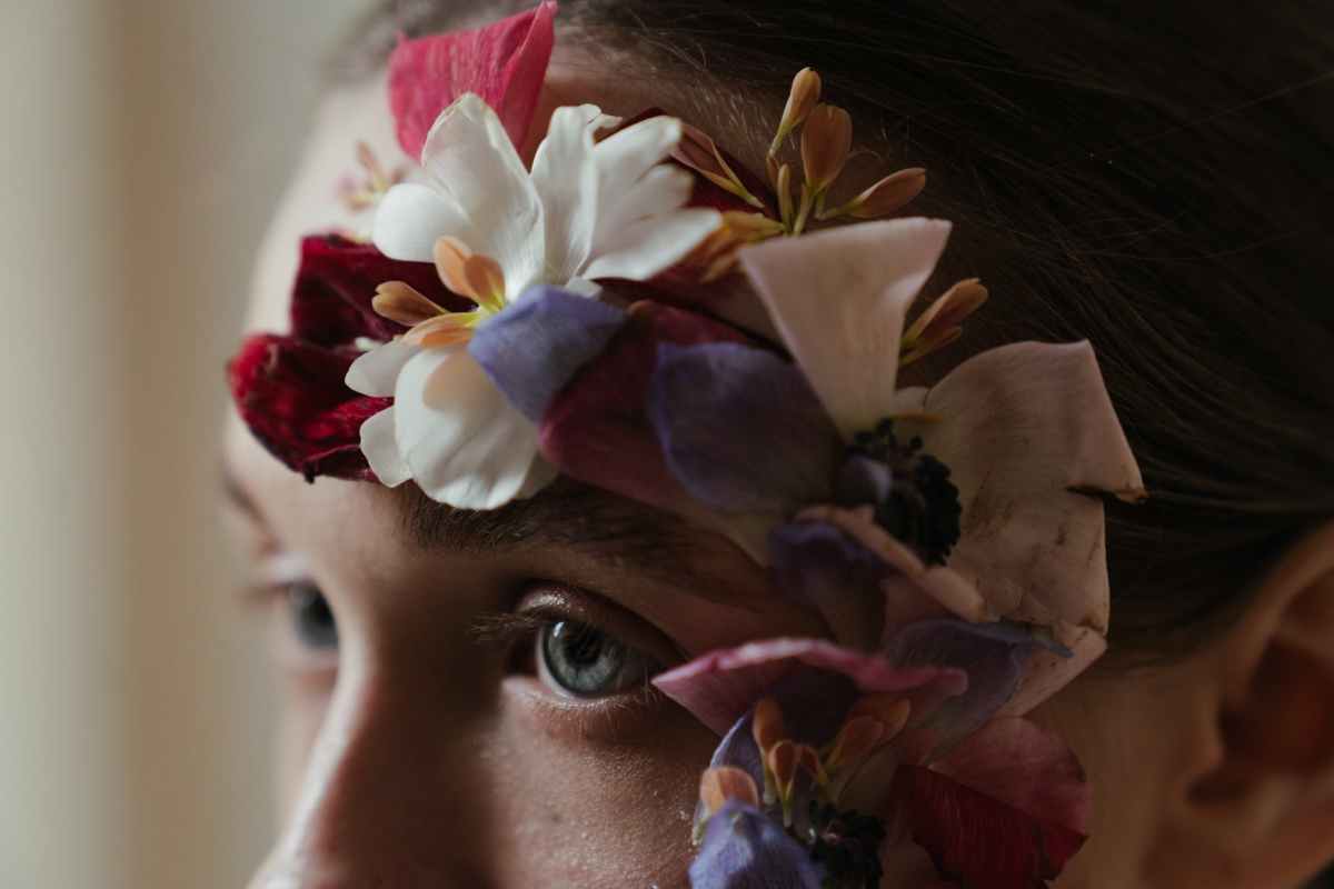 Rose, wood, air; no ashes