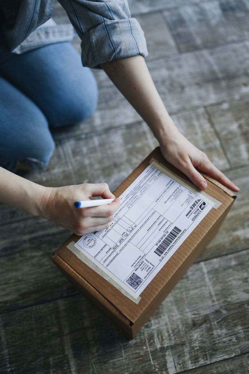 (AUSTRALIA) ACT Magistrates Court Report: A 23-year-old Gordon man is facing a drug importation charge following the interception of a mail package containing cocaine #AceNewsDesk report